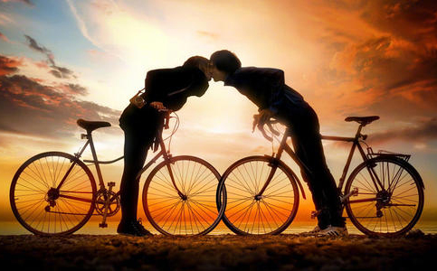 与爱人骑上单车去看世界