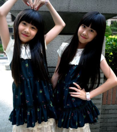 网络爆红的台湾双胞胎姐妹